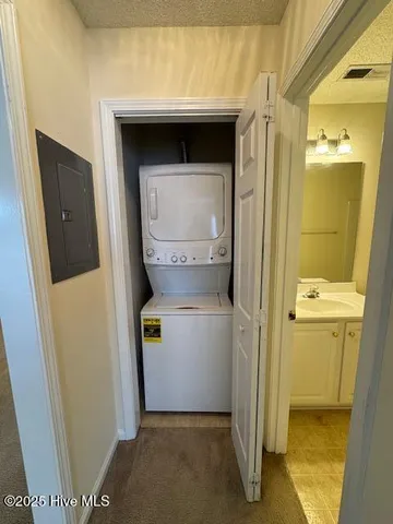 $1,450 | 4611 McClelland Drive, Unit E202, Wilmington, NC 28405