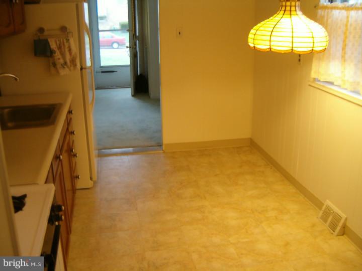3124 Welsh Road Philadelphia, PA 19136 - Photo 16 of 20 Kitchen
