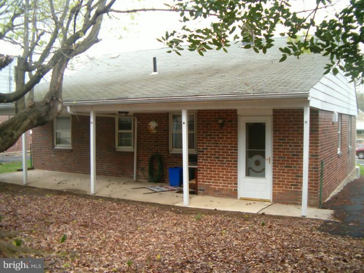 3124 Welsh Road Philadelphia, PA 19136 - Photo 6 of 20 Patio