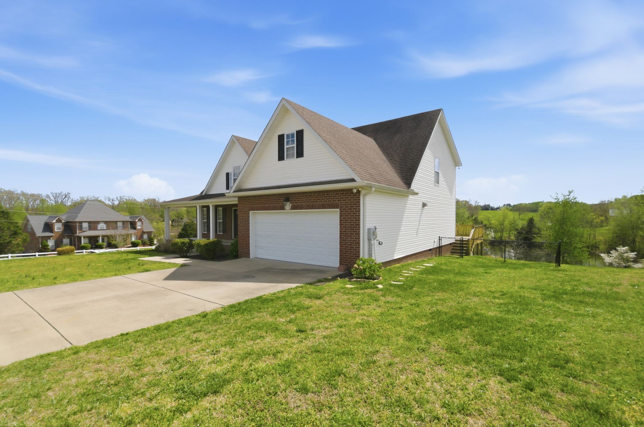 163 Lena Loop Burns, TN 37029 - Photo 5 of 64