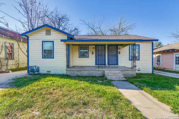 $995 | 618 Porter Street, San Antonio, TX 78210