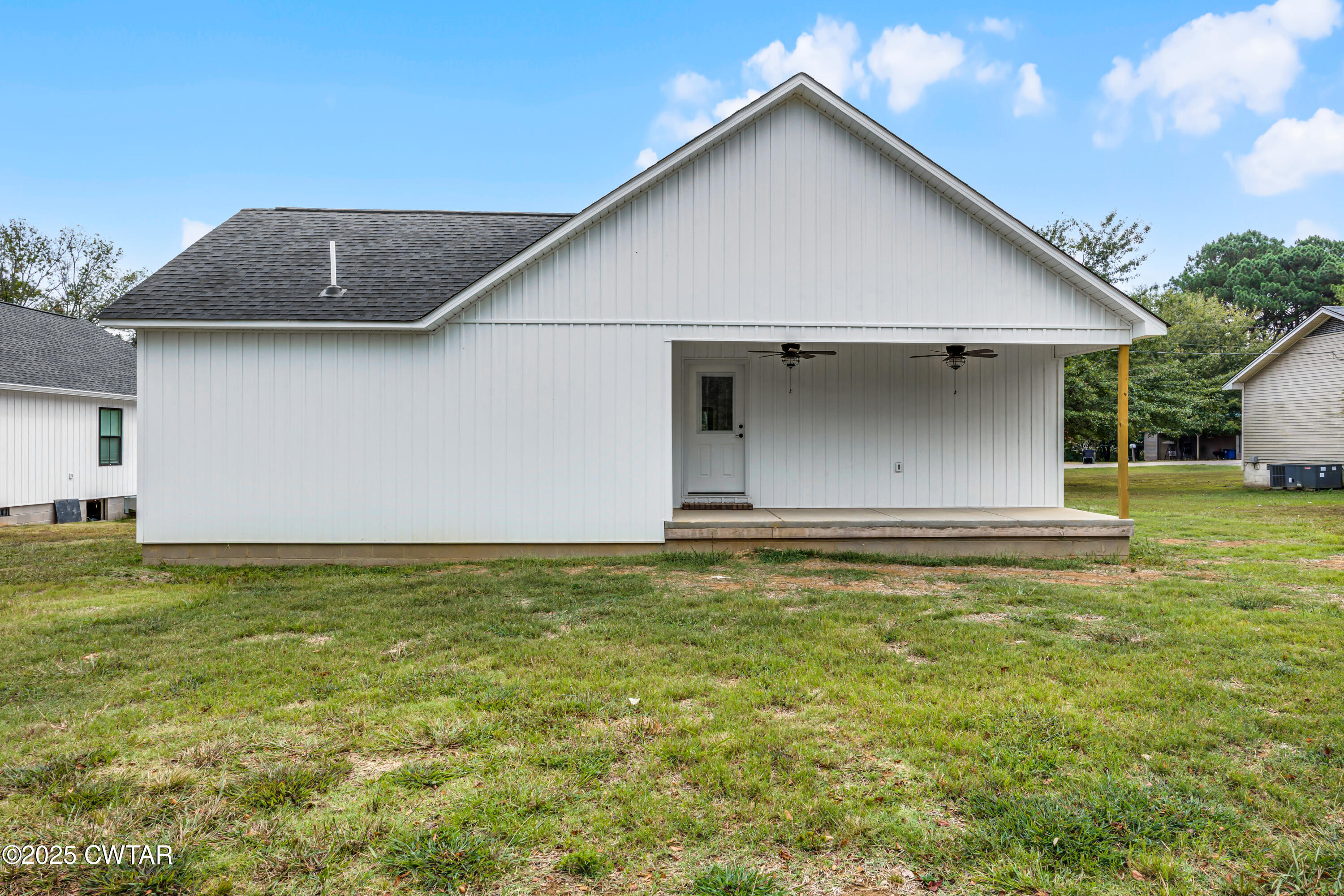 757 Christi Loop Henderson, TN 38340 - Photo 20 of 21 a view of outdoor space yard and house