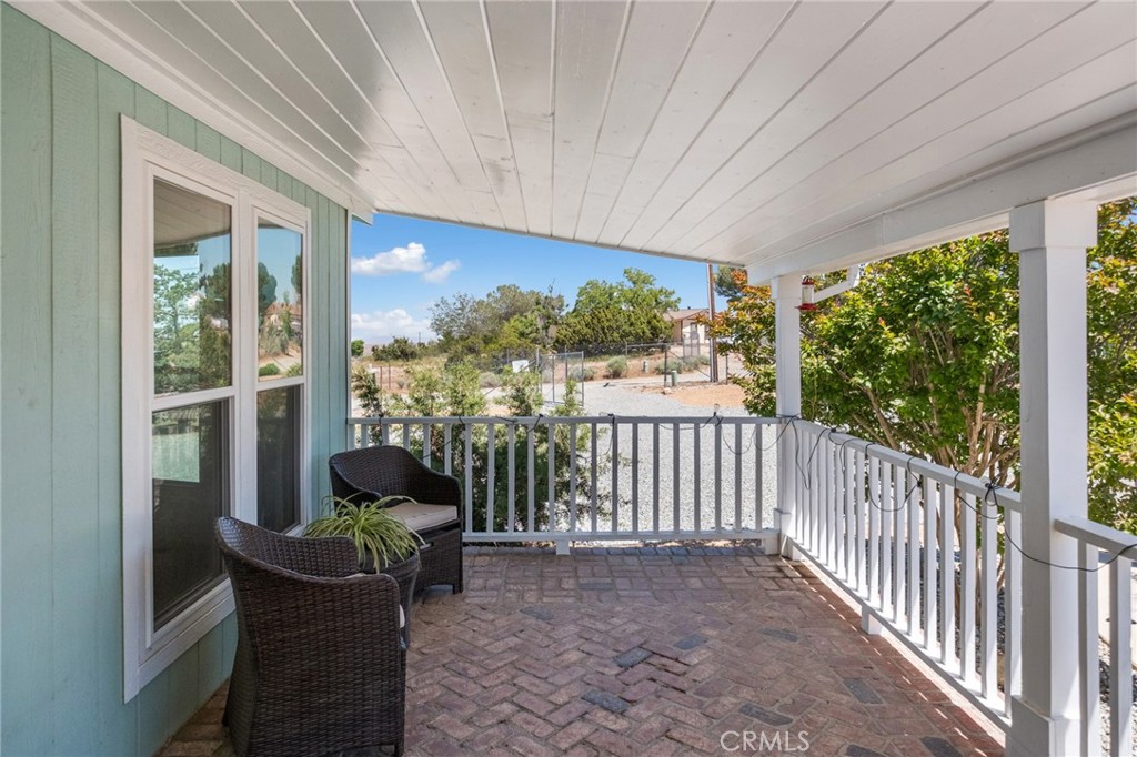 8837 Malpaso Road Phelan, CA 92371 - Photo 7 of 72