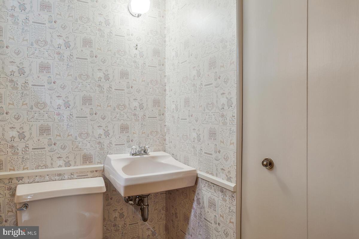 4705 Mangum Road College Park, MD 20740 - Photo 26 of 38 Full Bath