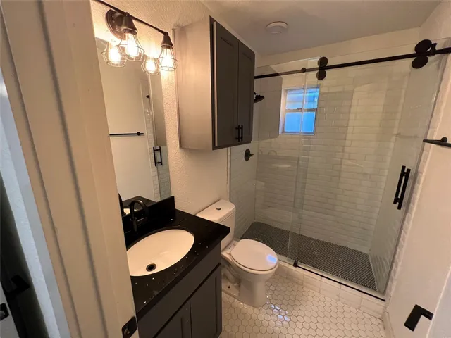 $895 | 219 Marshall Street, Unit 115, Houston, TX 77006