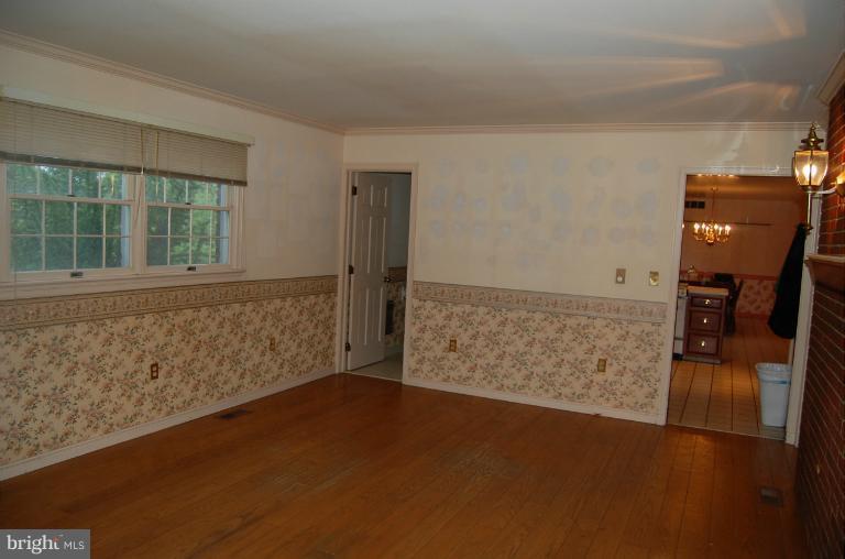 9508 Stoney Hill Road Frederick, MD 21702 - Photo 11 of 24 Family Room