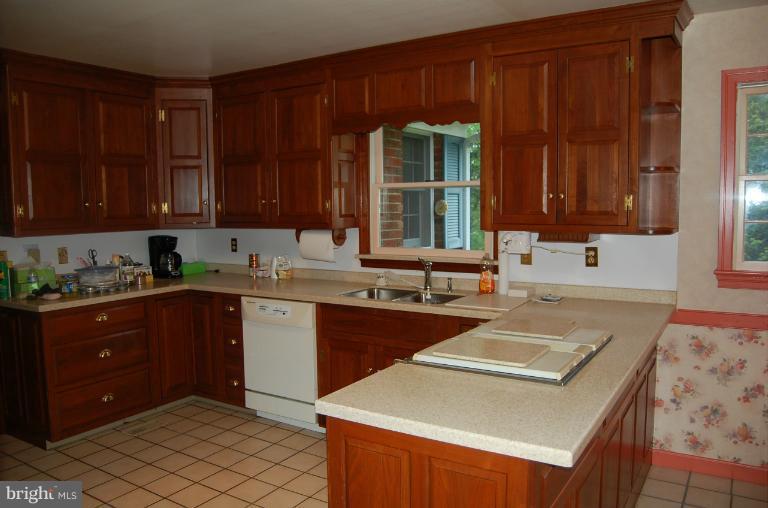 9508 Stoney Hill Road Frederick, MD 21702 - Photo 13 of 24 Kitchen