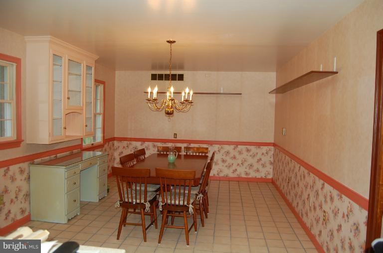 9508 Stoney Hill Road Frederick, MD 21702 - Photo 3 of 24 Dining Room