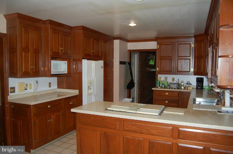 9508 Stoney Hill Road Frederick, MD 21702 - Photo 5 of 24 Kitchen