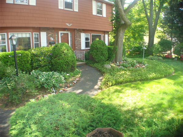 27 Clark Road Peabody, MA 01960 - Photo 2 of 23 Gallery Image 2