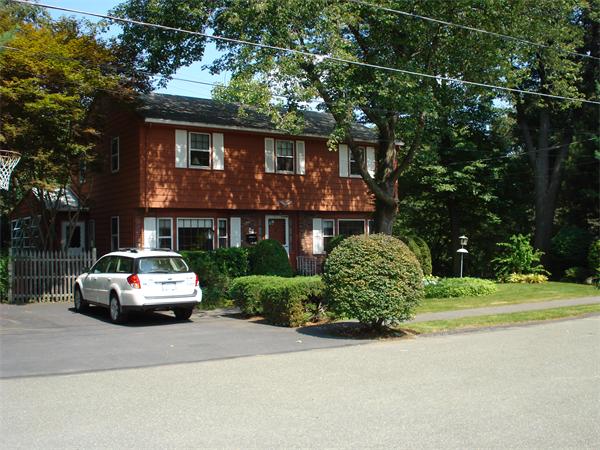 27 Clark Road Peabody, MA 01960 - Photo 3 of 23 Gallery Image 3