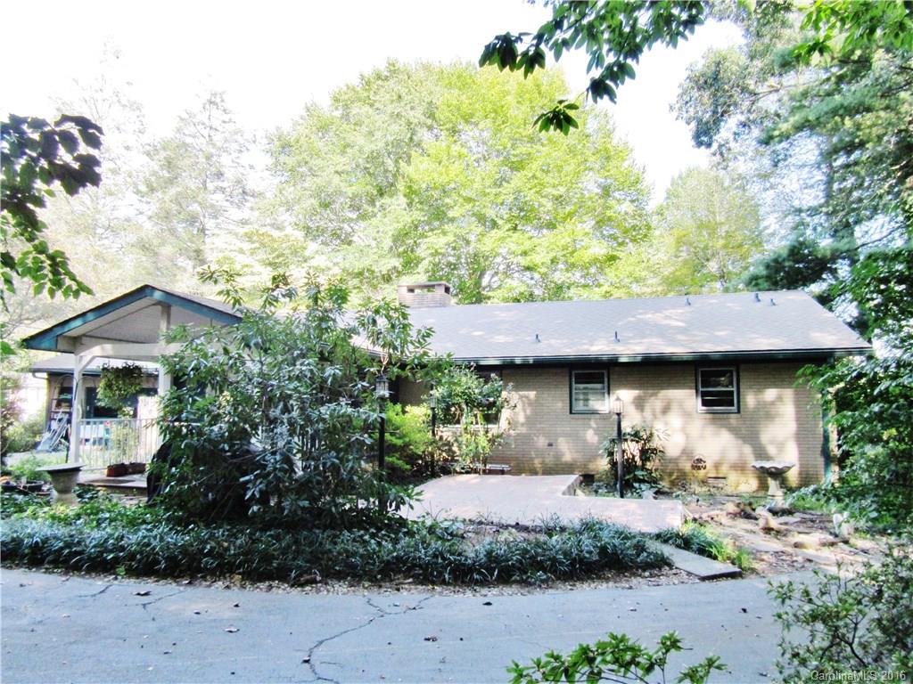 296 Balsam Road, Unit 2 Hendersonville, NC 28792 - Photo 3 of 24 Gallery Image 3