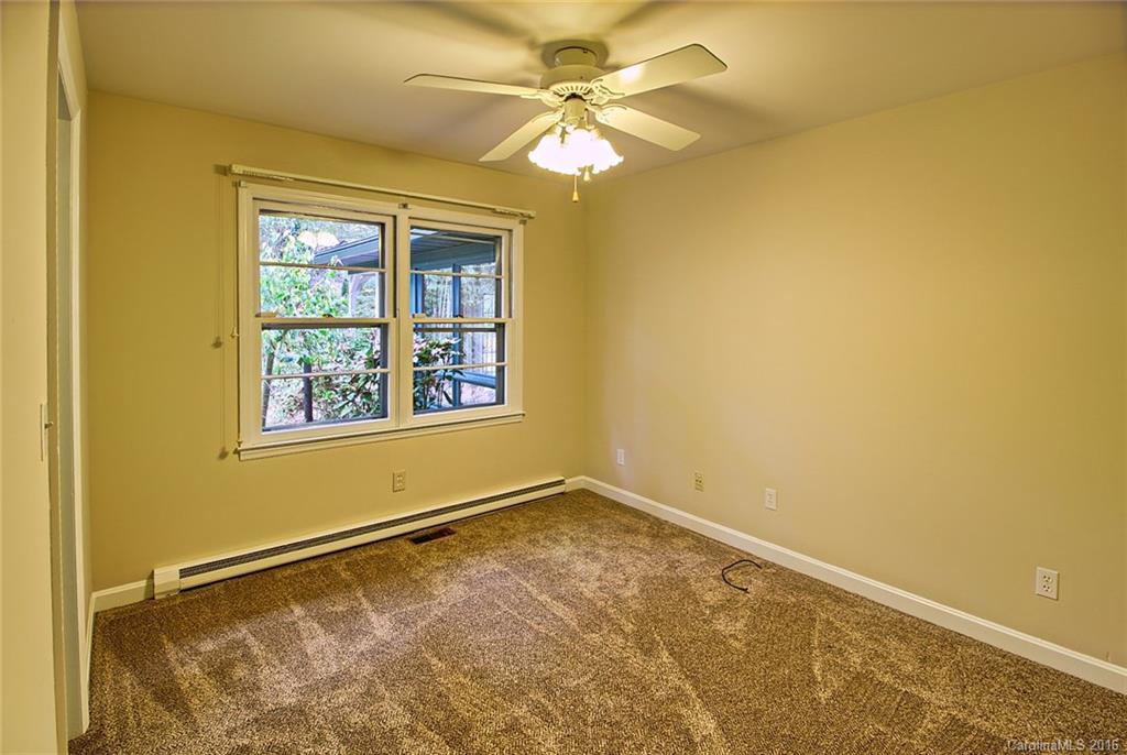 296 Balsam Road, Unit 2 Hendersonville, NC 28792 - Photo 6 of 24 Gallery Image 6