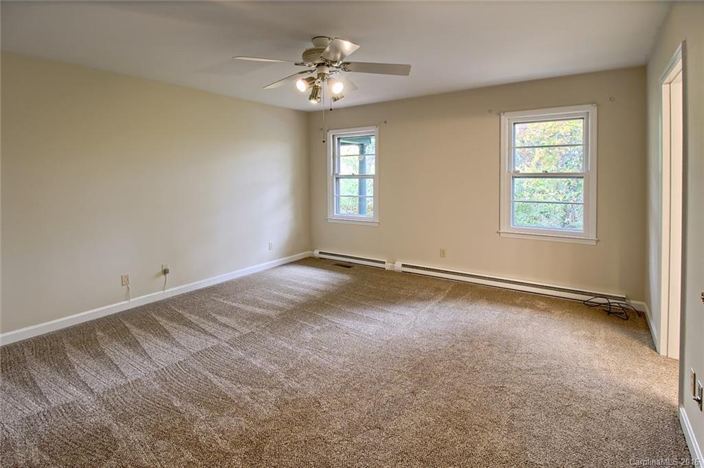 296 Balsam Road, Unit 2 Hendersonville, NC 28792 - Photo 10 of 24 Gallery Image 10