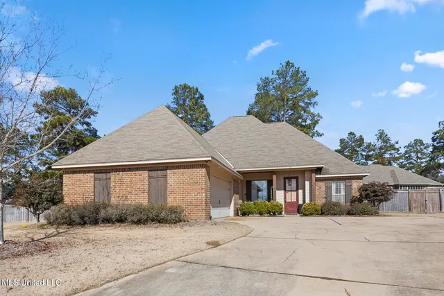 $292,500 | 104 Mary Leigh Way, Madison, MS 39110
