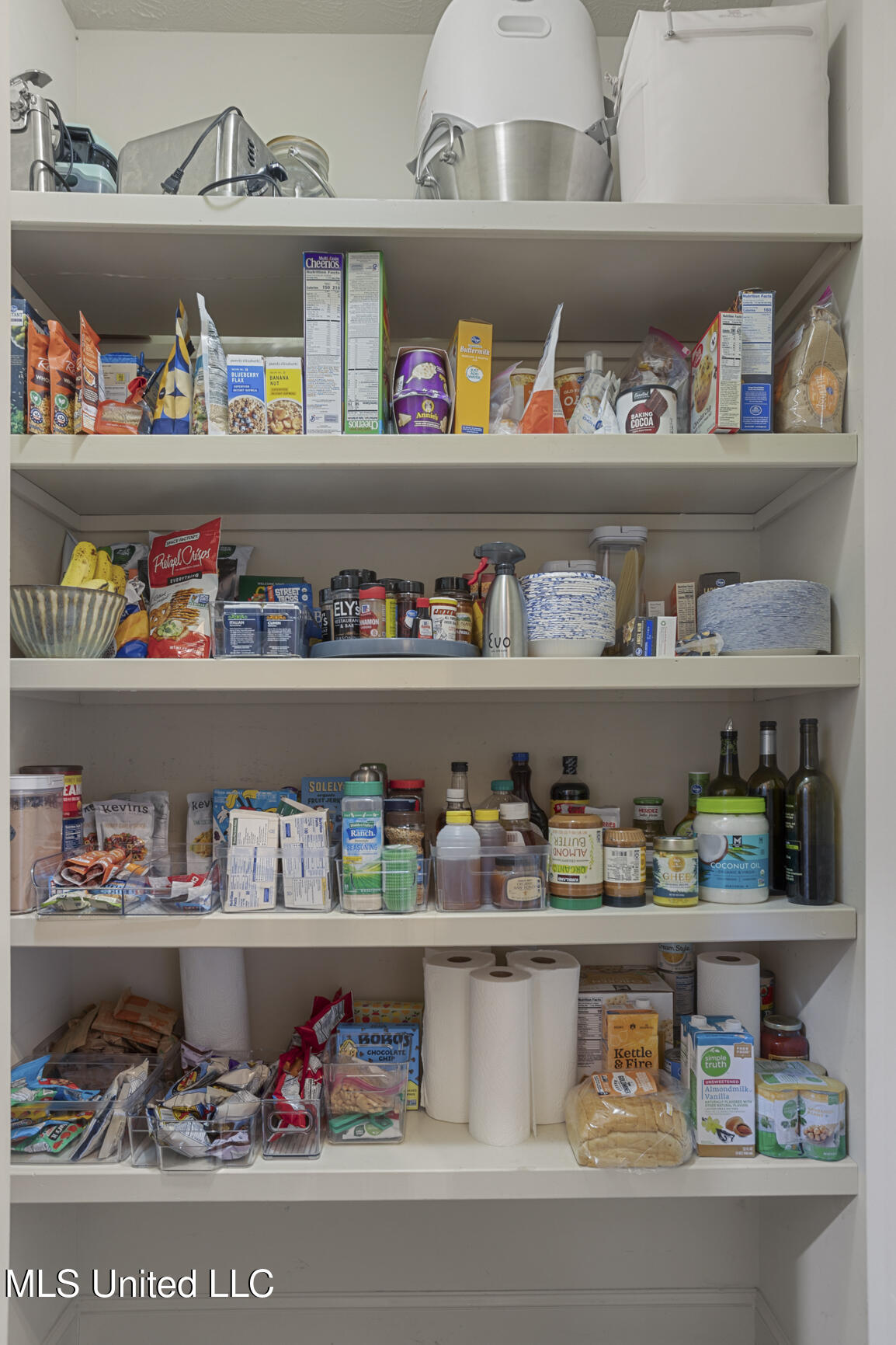 104 Mary Leigh Way Madison, MS 39110 - Photo 15 of 32 Walk in Pantry