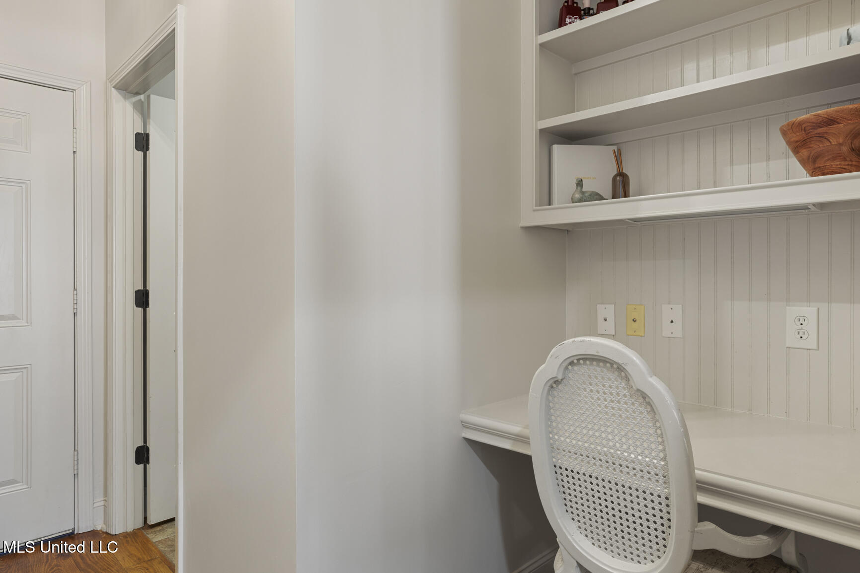 104 Mary Leigh Way Madison, MS 39110 - Photo 16 of 32 Office Space