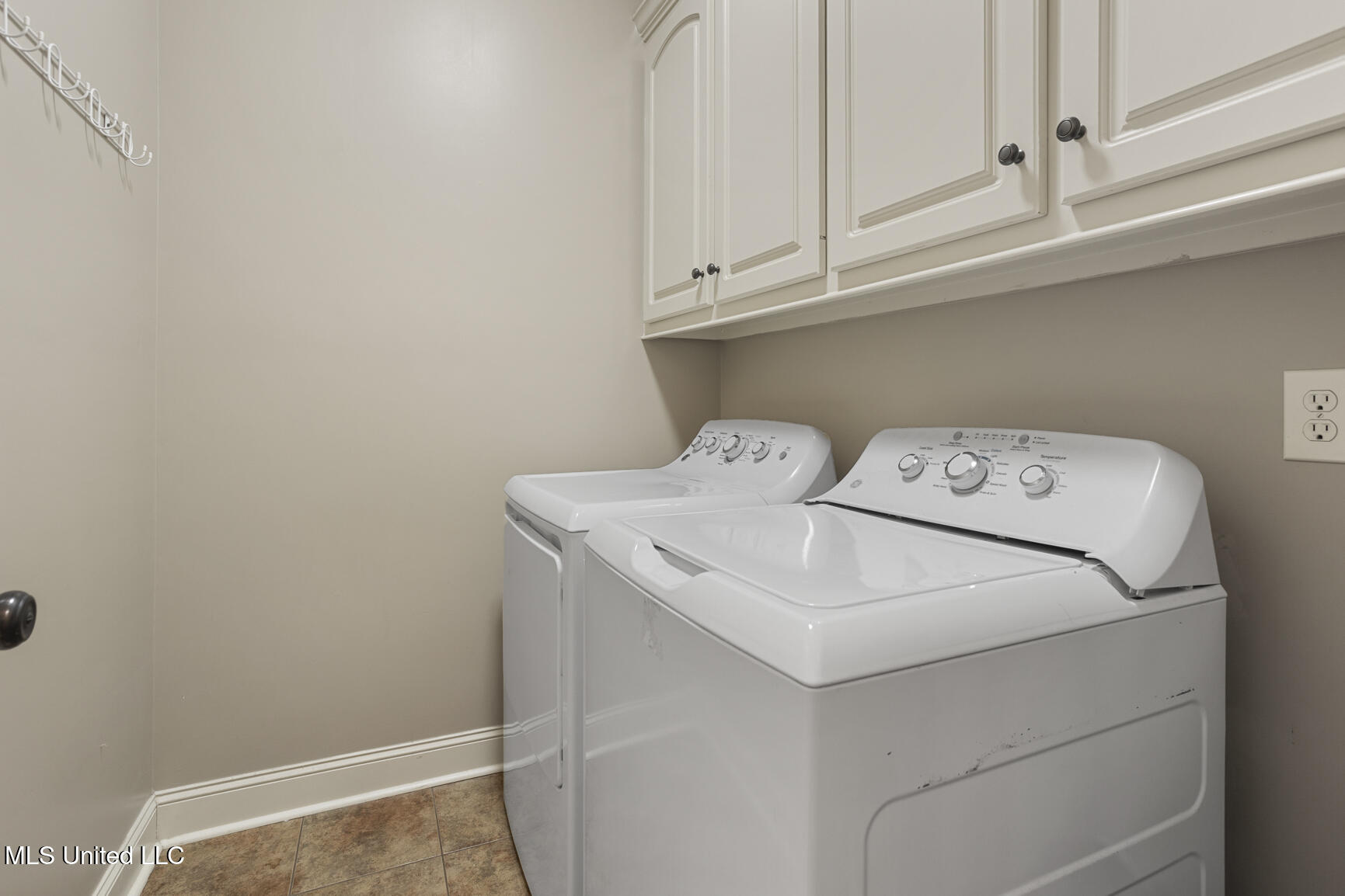 104 Mary Leigh Way Madison, MS 39110 - Photo 28 of 32 Laundry