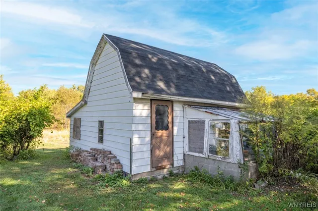 $324,900 | 383 Scribner Road, Pembroke, NY 14036