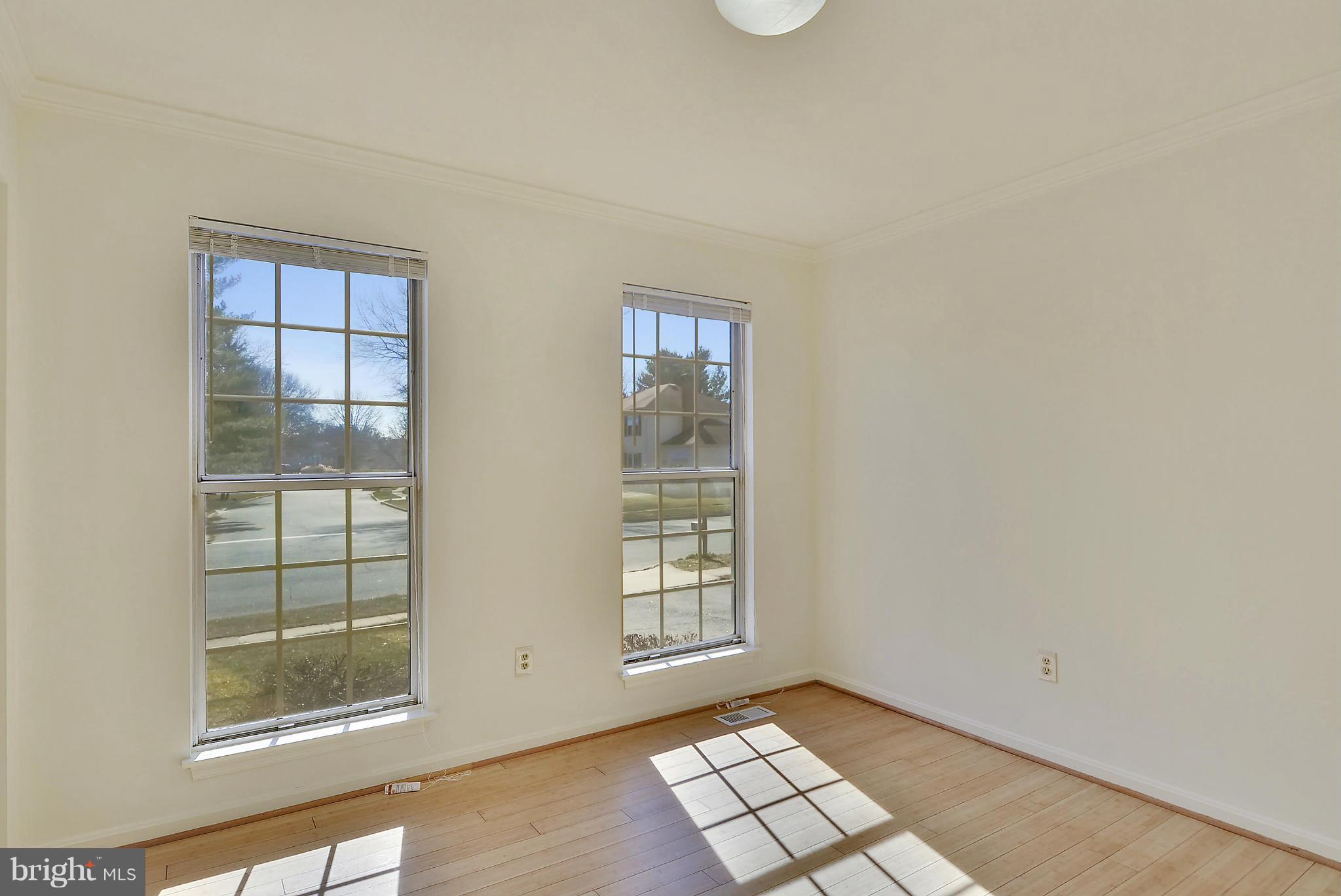 813 Pointer Ridge Drive Gaithersburg, MD 20878 - Photo 11 of 29 Dining Room
