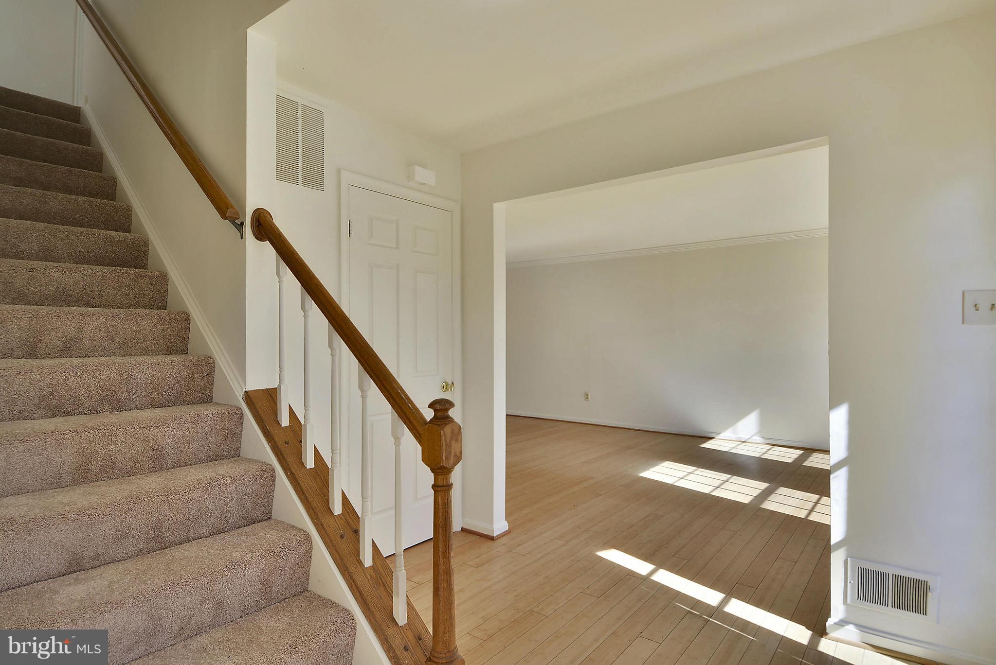 813 Pointer Ridge Drive Gaithersburg, MD 20878 - Photo 21 of 29 Interior (General)