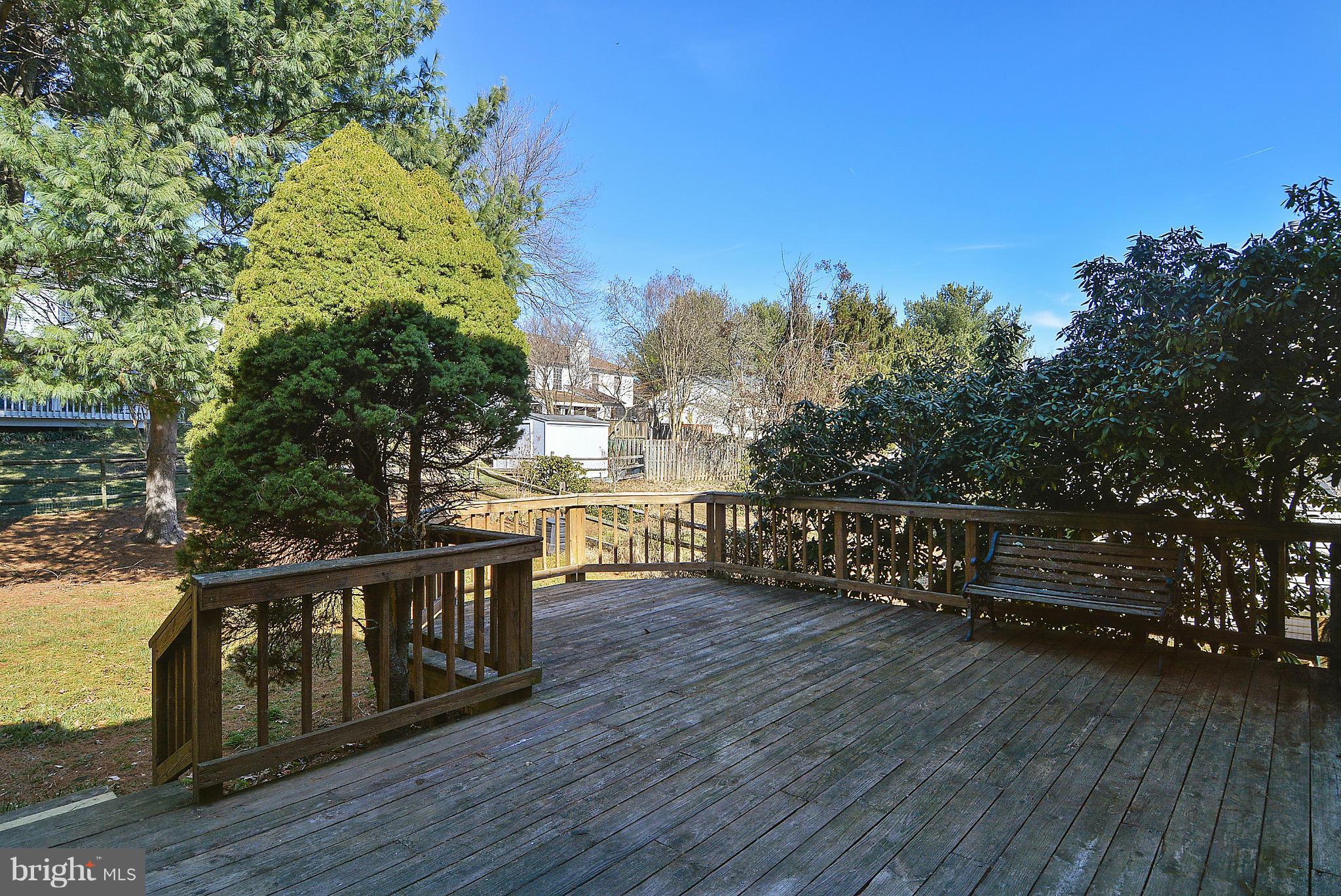 813 Pointer Ridge Drive Gaithersburg, MD 20878 - Photo 25 of 29 Exterior (Rear)