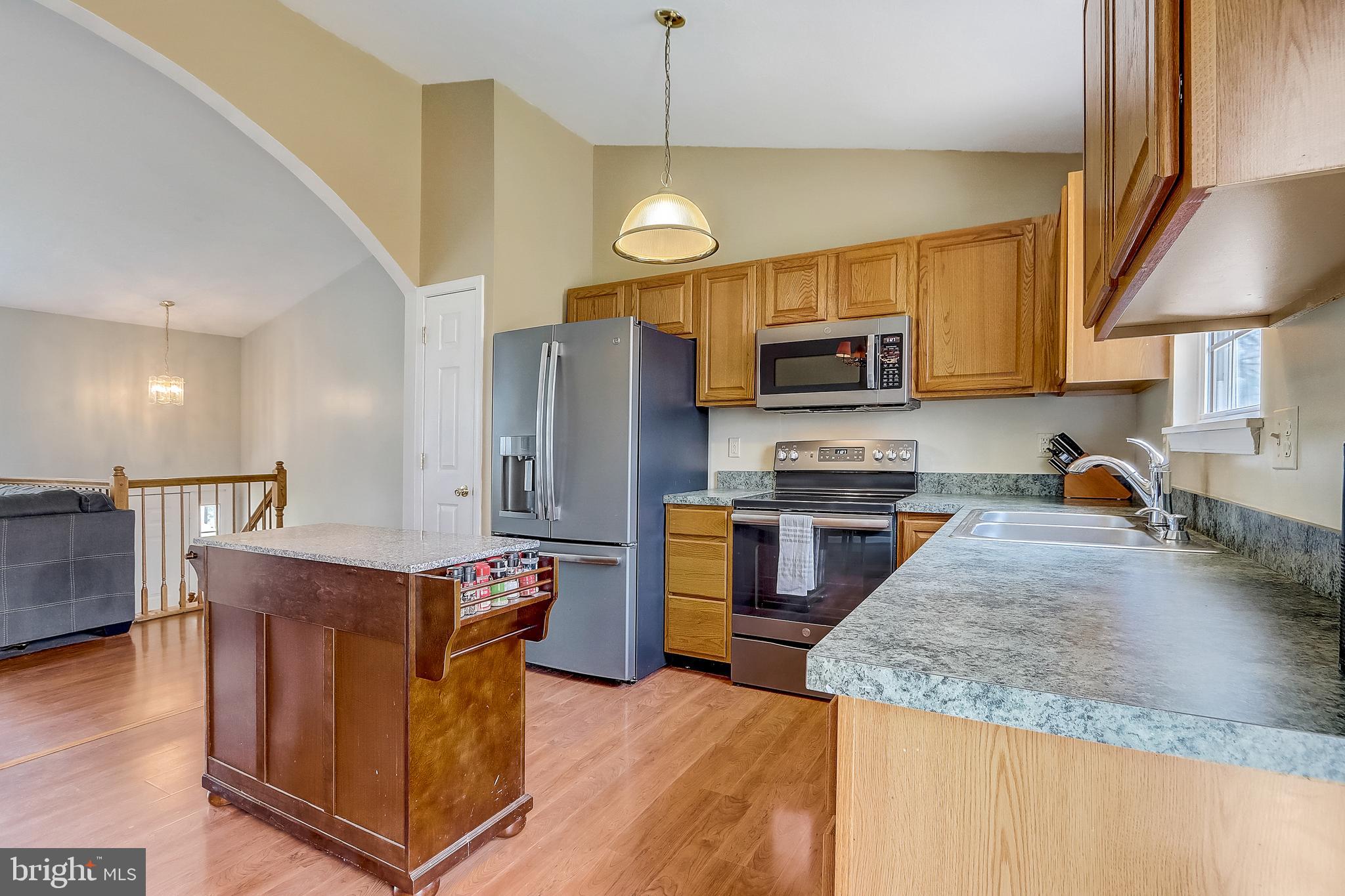 4058 Rinehart Road Westminster, MD 21158 - Photo 12 of 44 Gallery Image 12