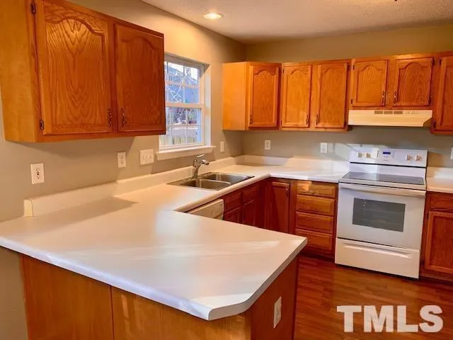 $1,600 | 107 Climbing Ivy Court, Cary, NC 27511