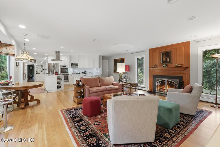 39 Stanwich Road Greenwich, CT 06830 - Photo 13 of 33 a6e71ef3193d3f5d8b1ed32f70c21f212b51babc