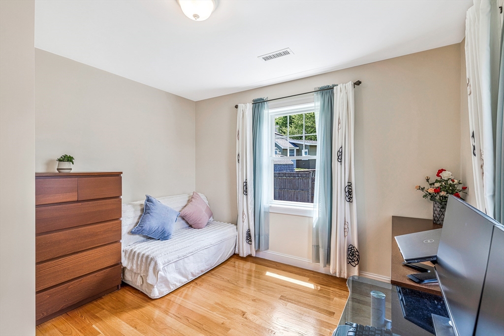 184 College Farm Road Waltham, MA 02451 - Photo 16 of 27