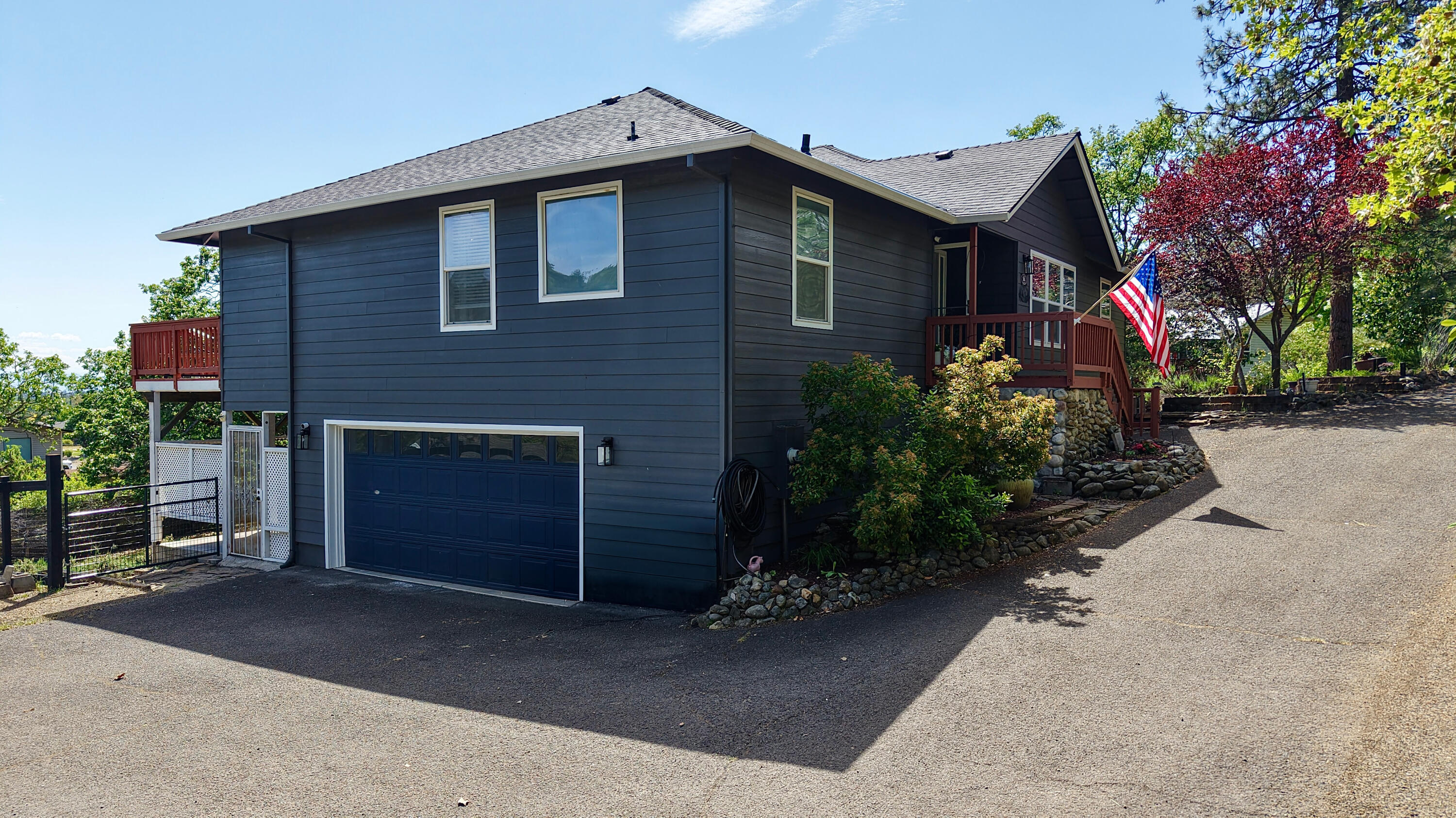 381 Pinetop Terrace Shady Cove, OR 97539 - Photo 56 of 66