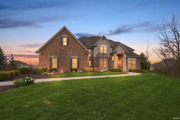 $924,900 | 16005 Raptor Court, Huntertown, IN 46748