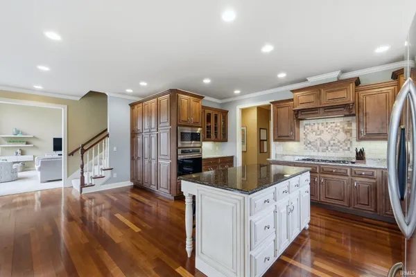 $924,900 | 16005 Raptor Court, Huntertown, IN 46748