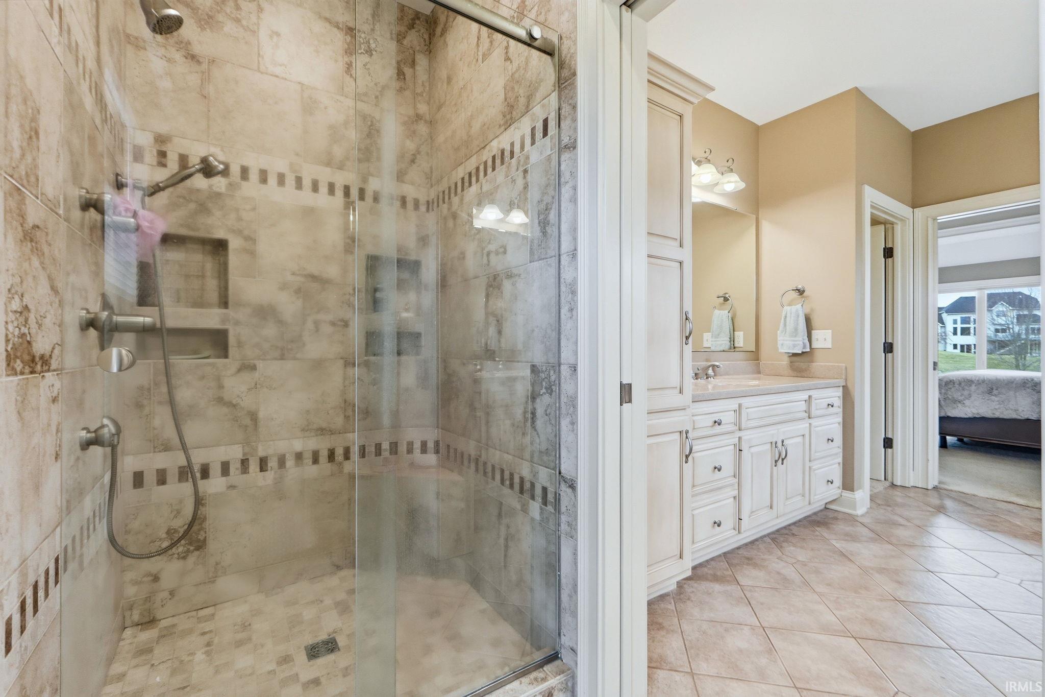 16005 Raptor Court Huntertown, IN 46748 - Photo 21 of 34