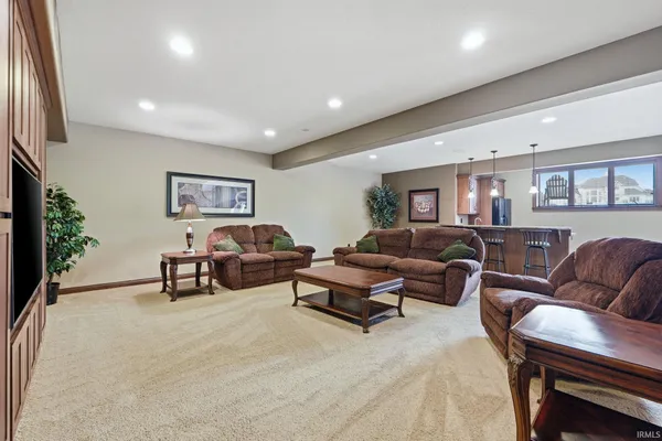 $924,900 | 16005 Raptor Court, Huntertown, IN 46748