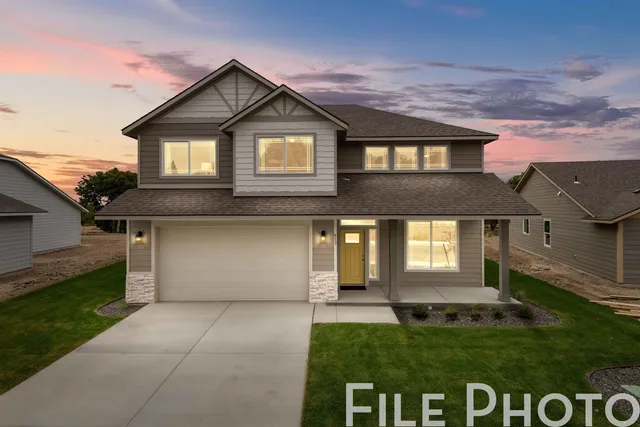 $524,900 | 18320 East Michielli Avenue, Spokane Valley, WA 99016