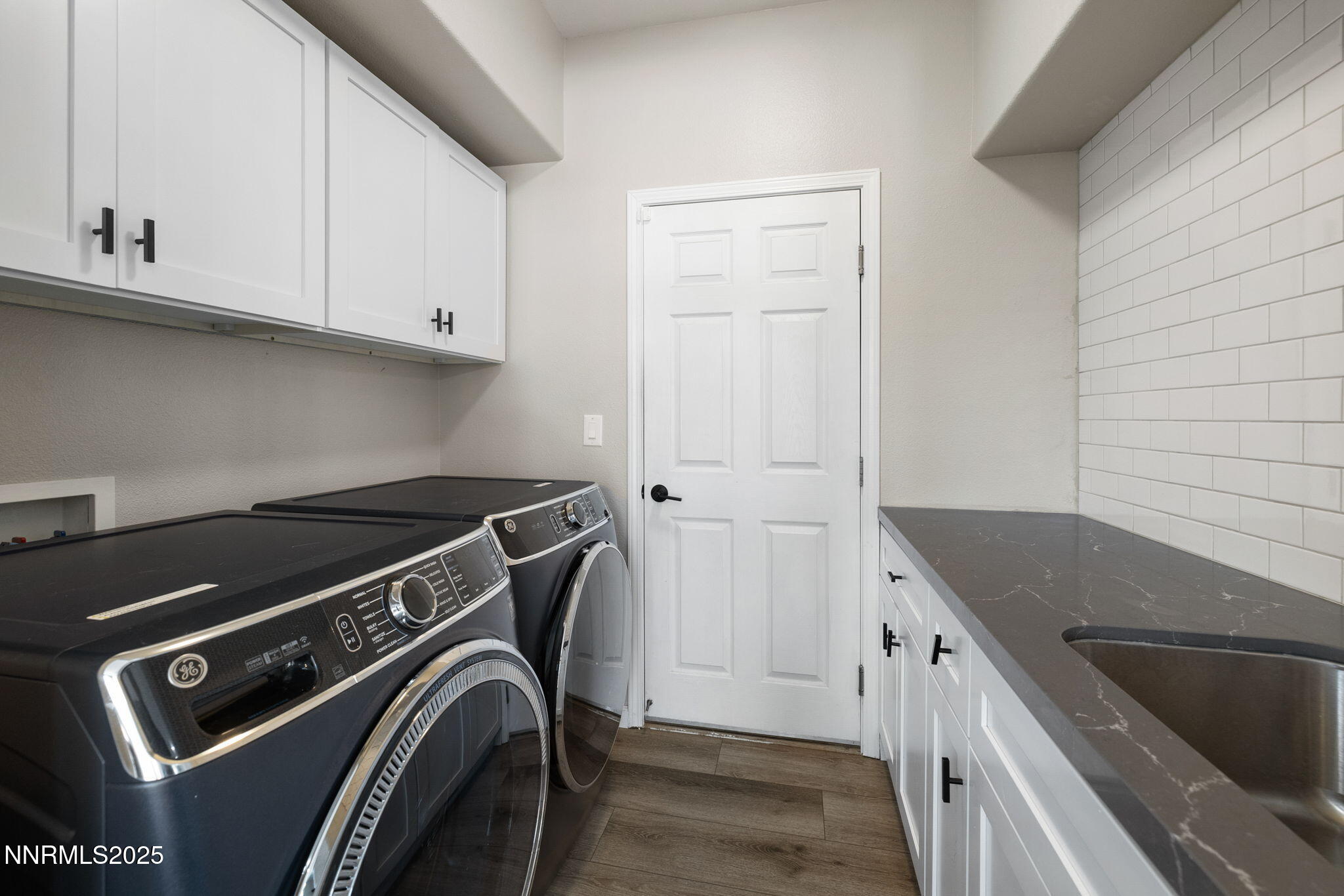 7510 Michaela Drive Reno, NV 89511 - Photo 26 of 33 a utility room with dryer and washer