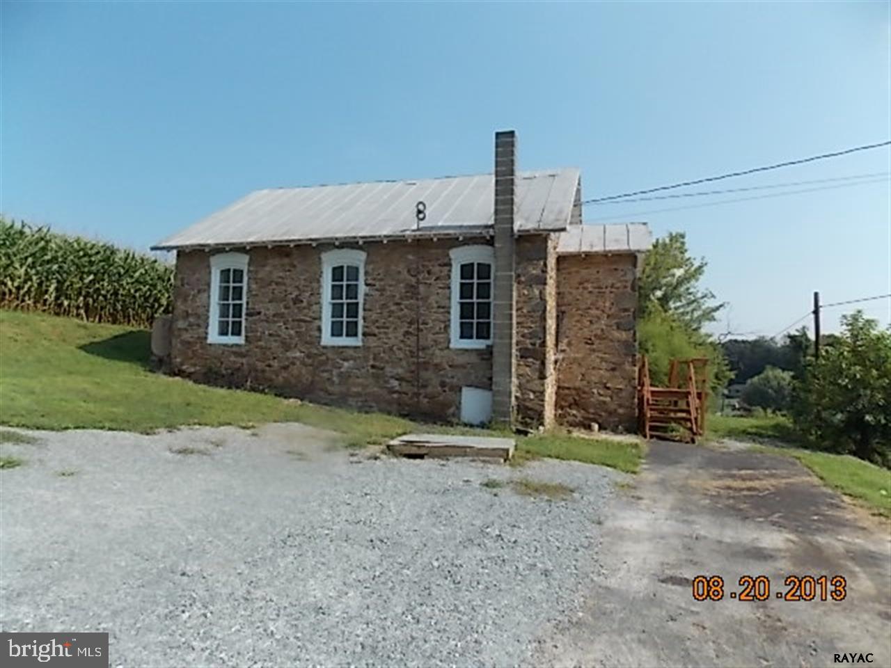 1234 Canadochly Road York, PA 17406 - Photo 1 of 10 Gallery Image 1