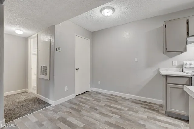 $1,200 | 5260 Mission Monterey Lane, Unit 102, Las Vegas, NV 89107