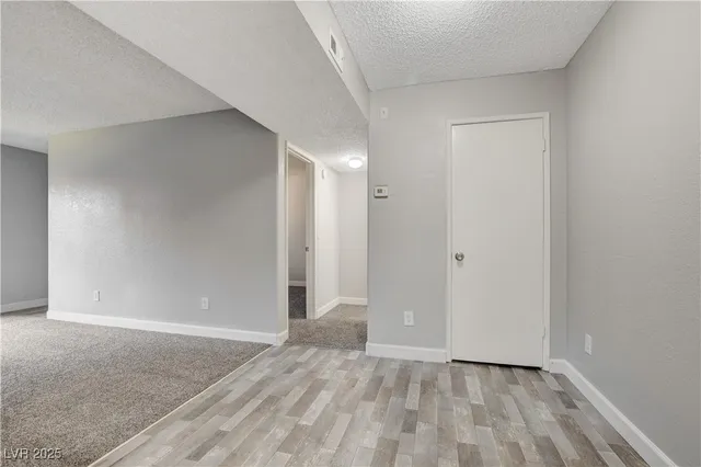 $1,200 | 5260 Mission Monterey Lane, Unit 102, Las Vegas, NV 89107