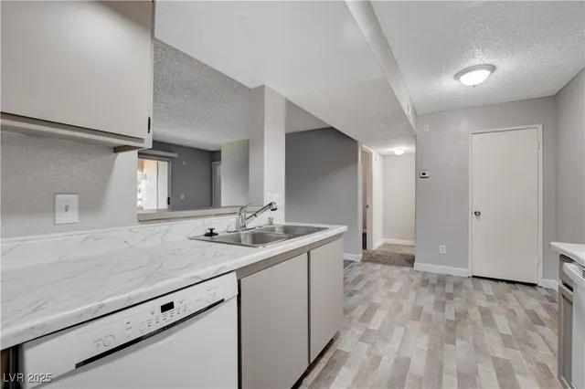 $1,200 | 5260 Mission Monterey Lane, Unit 102, Las Vegas, NV 89107