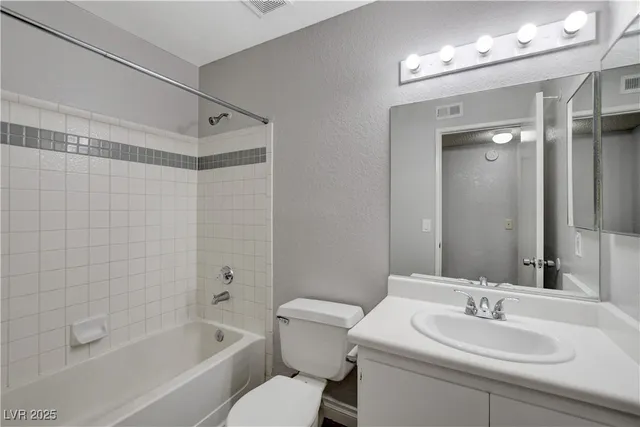 $1,200 | 5260 Mission Monterey Lane, Unit 102, Las Vegas, NV 89107