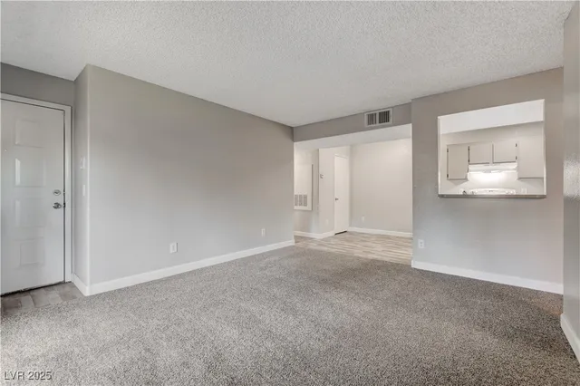 $1,200 | 5260 Mission Monterey Lane, Unit 102, Las Vegas, NV 89107