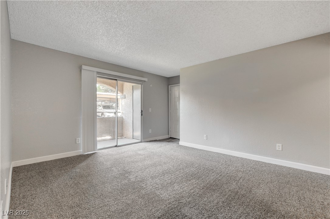 5260 Mission Monterey Lane, Unit 102 Las Vegas, NV 89107 - Photo 9 of 44