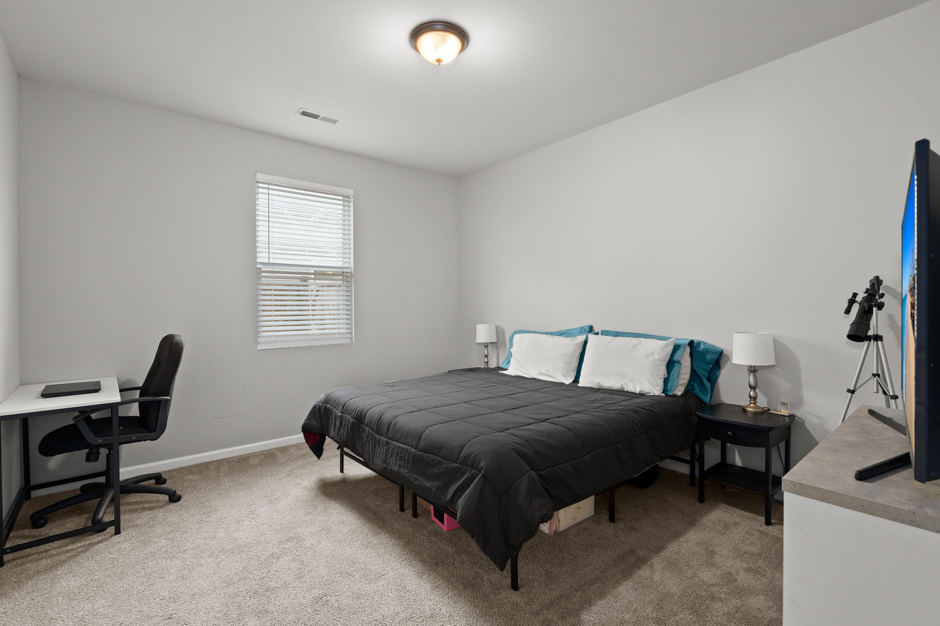 202 Decatur Drive Summerville, SC 29486 - Photo 30 of 78 Downstairs bedroom