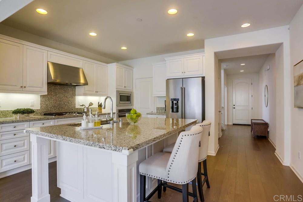 13416 Red Oak Way San Diego, CA 92130 - Photo 6 of 24