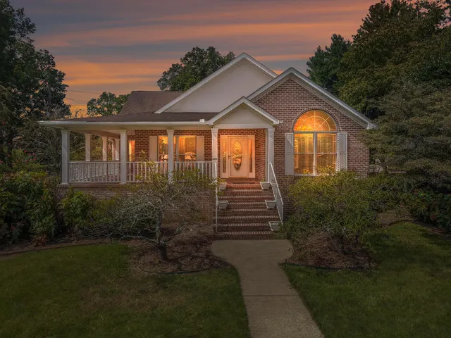 $450,000 | 400 Gordon Street, Chickamauga, GA 30707