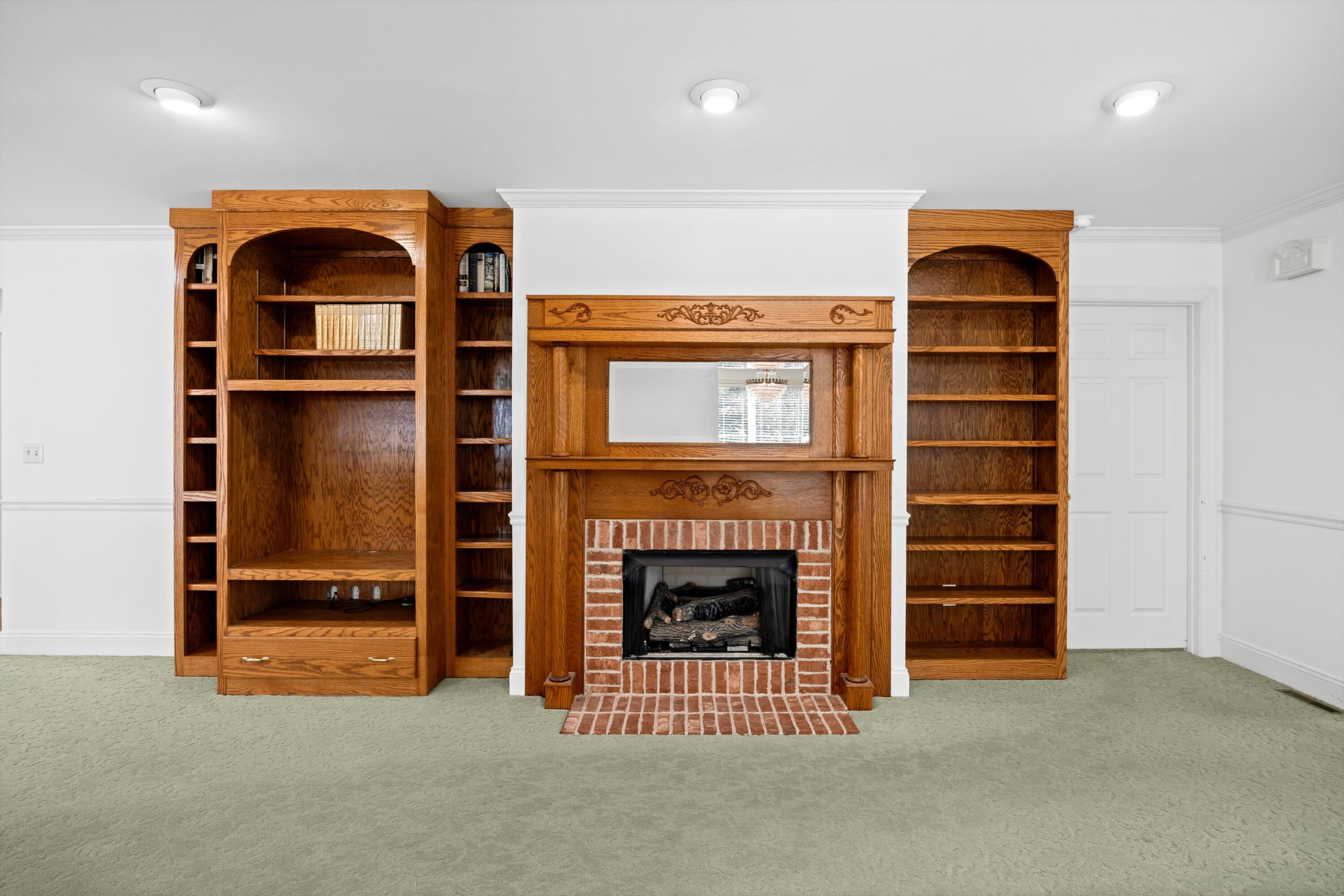 400 Gordon Street Chickamauga, GA 30707 - Photo 13 of 59 12-090A1484