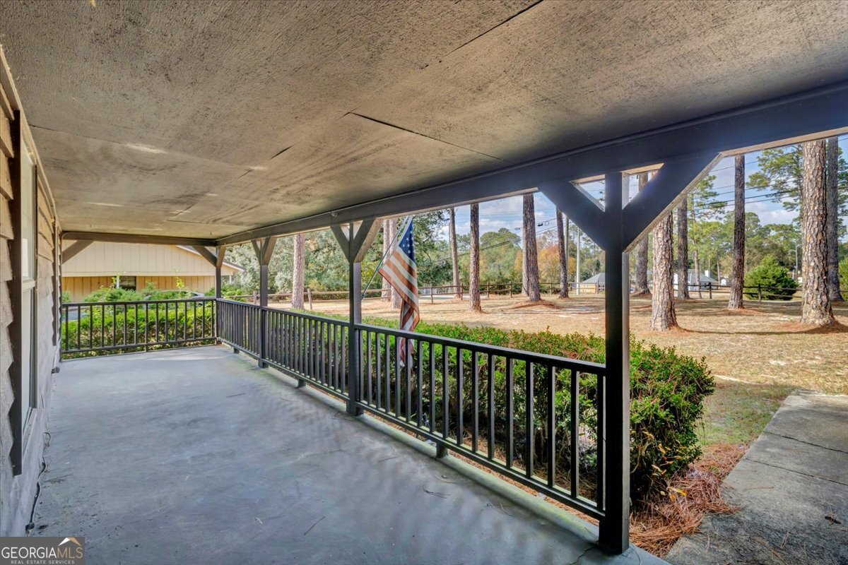 1702 Vada Road Bainbridge, GA 39817 - Photo 5 of 33