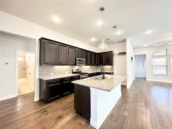 $2,600 | 1556 Kessler Drive, Forney, TX 75126